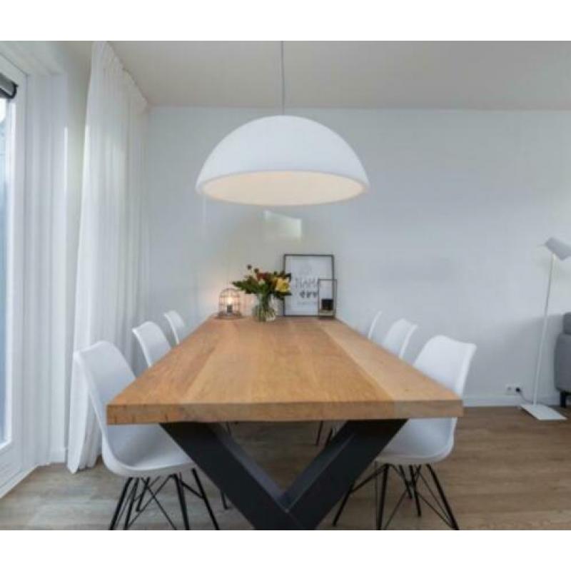 Zeer nette tafel + 6 stoelen te koop!