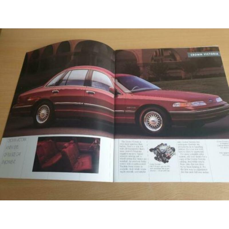 Folder Ford USA modellengamma 1992.