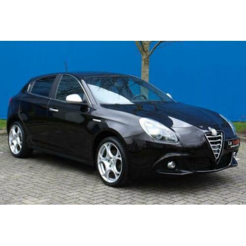 Alfa Romeo Giulietta 1.4 T Distinctive - Nero Etna