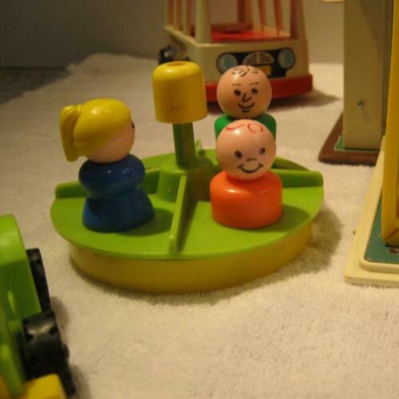 Fisher Price vintage schooltje en bus.Nog netjes