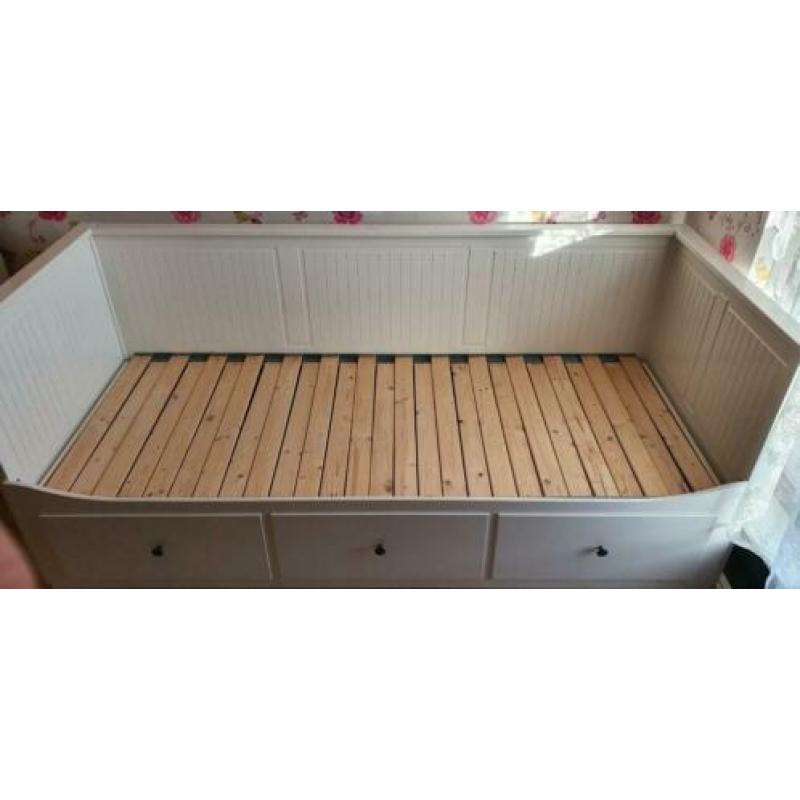 hemnes ikea bed 80x200