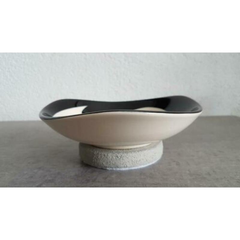 Flora Gouda Holland 1001 elite bordje aardewerk