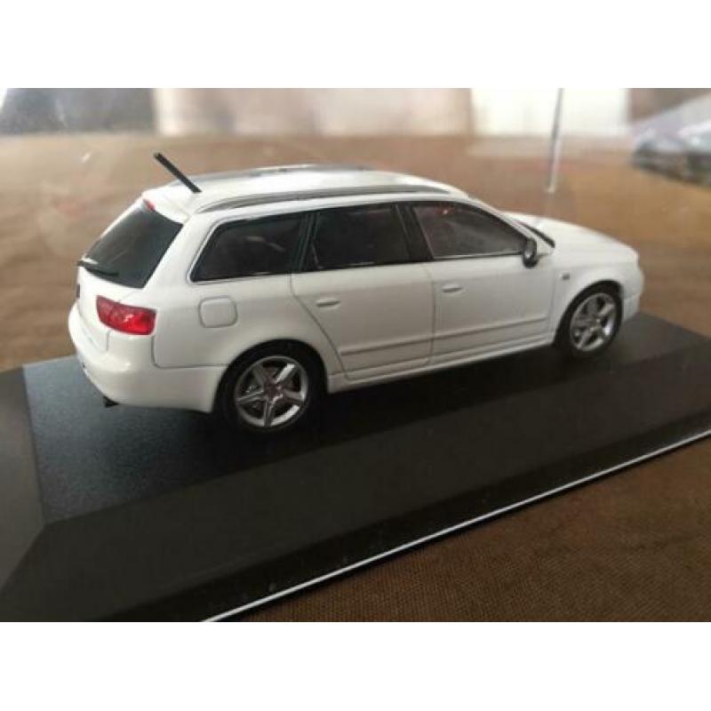 Seat Exeo Stationwagon 2009 wit metallic In Doosje FISHER
