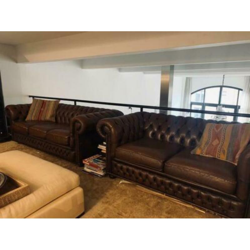Chesterfield bank set bruin twee sits en een drie sits