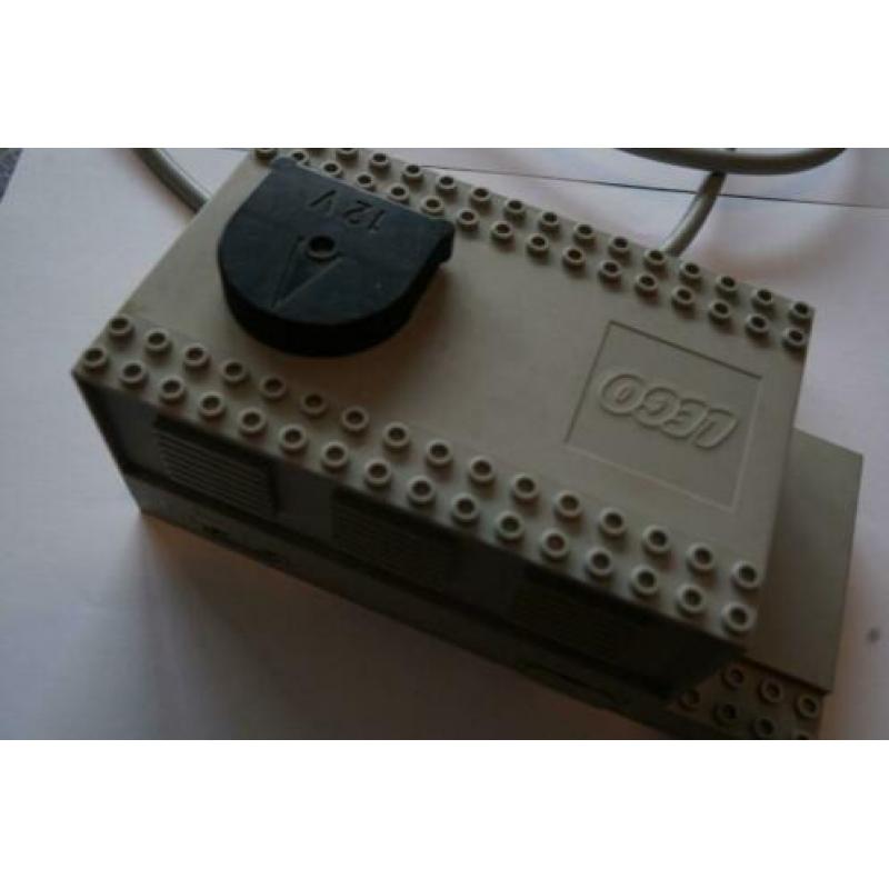 lego 12 volt transformator (ook voor 4,5 volt) 7864