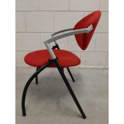 Diverse soorten losse stoelen