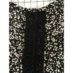 America Today blouse top korte mouw zwart met witte print M