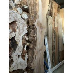 Ook zelf giethars epoxy riviertafel maken van schaaldelen