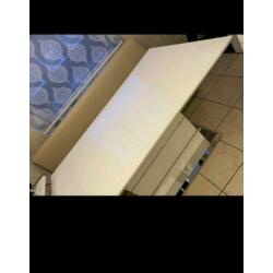 Supermooie uitklapbare eettafel te koop !!