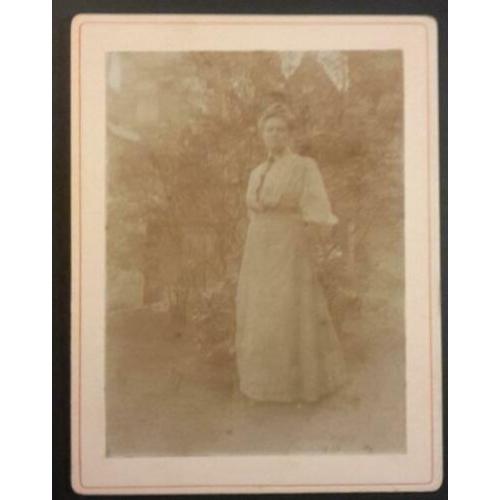 12 foto's (9 cdv's + 3 kabinetfoto's) in 1 koop
