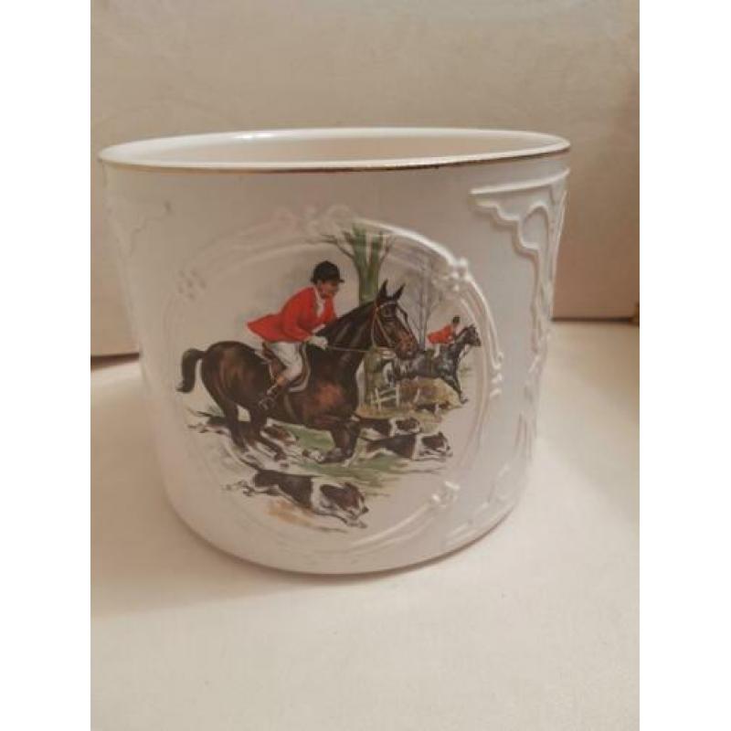 frankton c.v tegelen bloempot met paarden