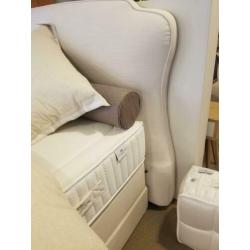 Splinternieuwe Styledecor boxspring 1200 euro showroom korti