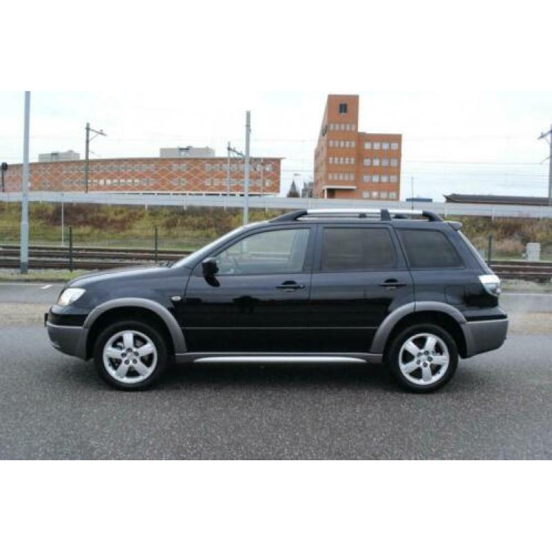 Mitsubishi Outlander 2.4 Sport 4WD APK, NAP, AIRCO, 4x4!