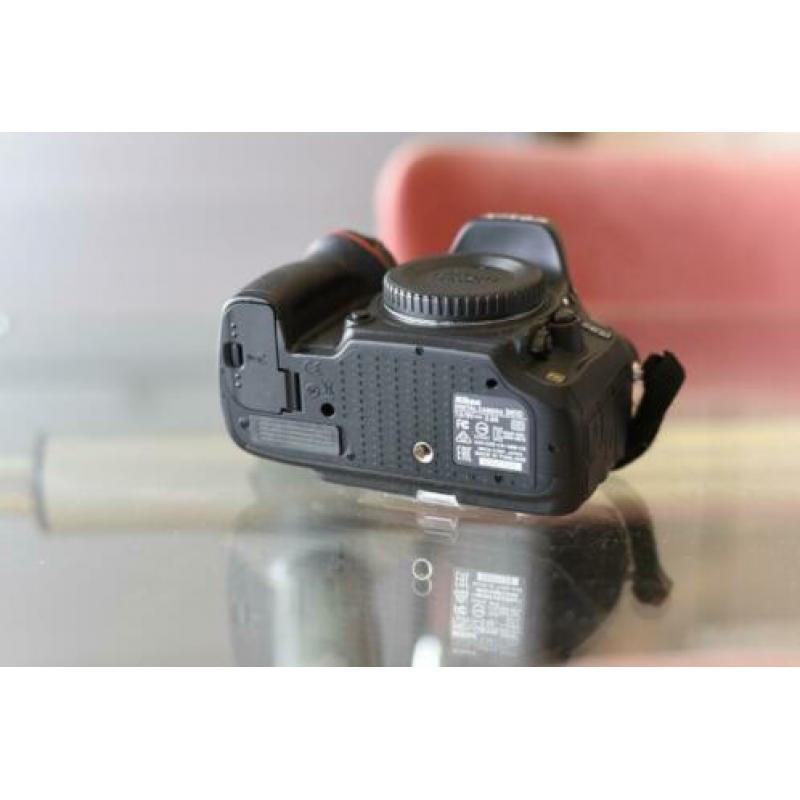 Nikon D610 body (49.000 clicks) met garantie