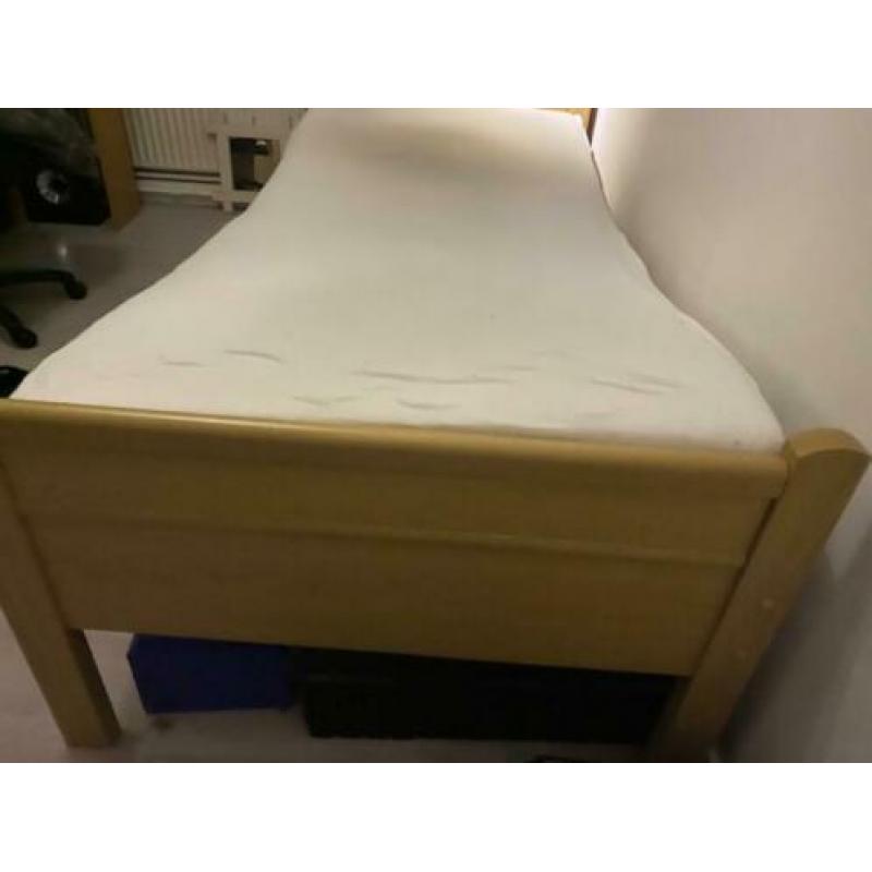 Bed met matras