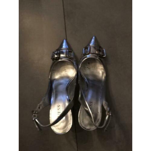Guess pump maat 37