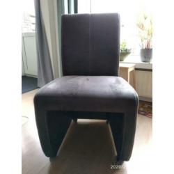 Eetkamerstoelen op wieltjes (4 stuks).