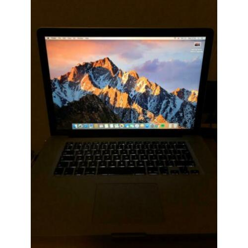 MacBook Pro 15 inch (2009)