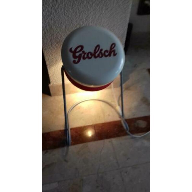 Grolsch schemerlamp in de vorm van een bierfles dop