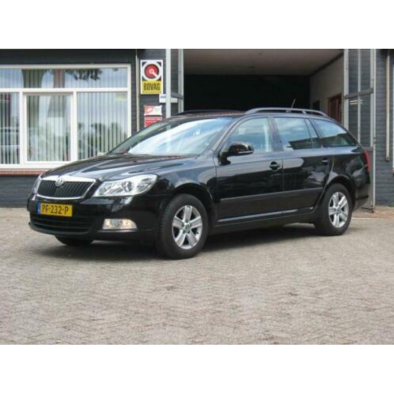 Skoda Octavia Combi 1.6 TDI Greentech Elegance nav, cruise,