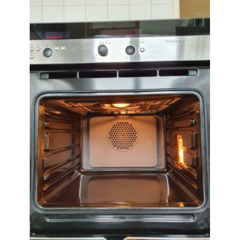 Siemens HB38E54 Rvs Inbouw 3D Hetelucht/Grill Combi-Oven