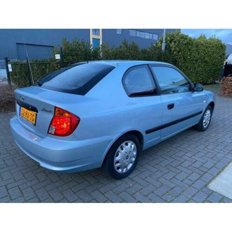Hyundai Accent 1.3i Active Young *AIRCO/NAP*
