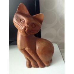 massief houten kat beeld