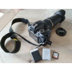 Nikon D3300 + Tamron lens 18-270 mm, weinig gebruikt!