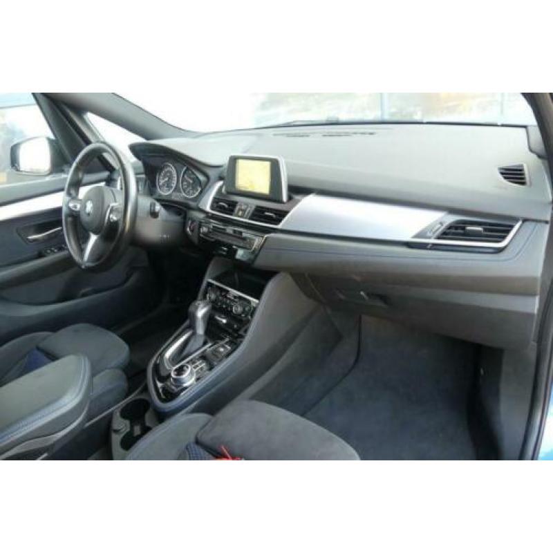 BMW 2-serie 218d XDrive M-Sport Aut ( Parkeerhulp , DAB radi