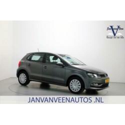 Volkswagen Polo 1.2 TSI Comfortline Navigatie Airco Cruise C