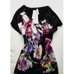 Miss Etam nieuwe bloemen top met kaartje vast!