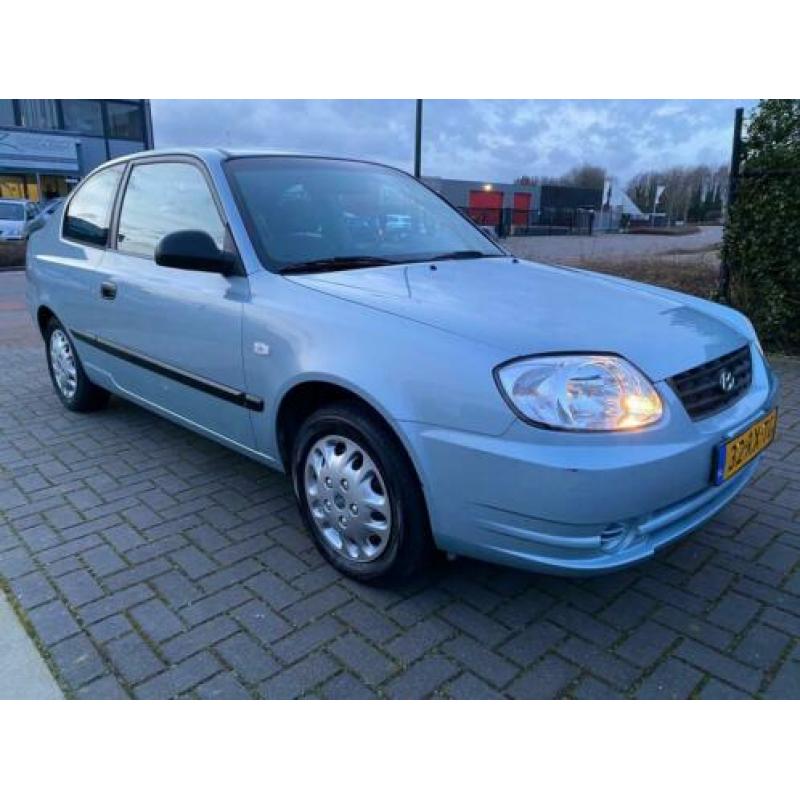 Hyundai Accent 1.3i Active Young *AIRCO/NAP*