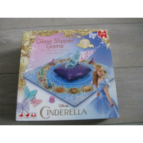Cinderella Glass Slipper Game/Assepoester glazen muiltjes