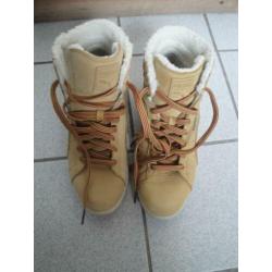 Beige leren sportschoenen PUMA maat 40 (nieuwstaat)