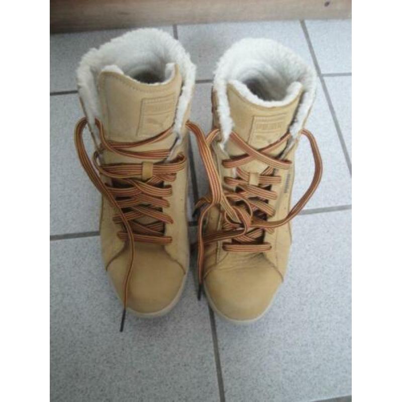 Beige leren sportschoenen PUMA maat 40 (nieuwstaat)