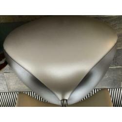 Pallone pa poef senso leer stoel fauteuil voetenbank leolux
