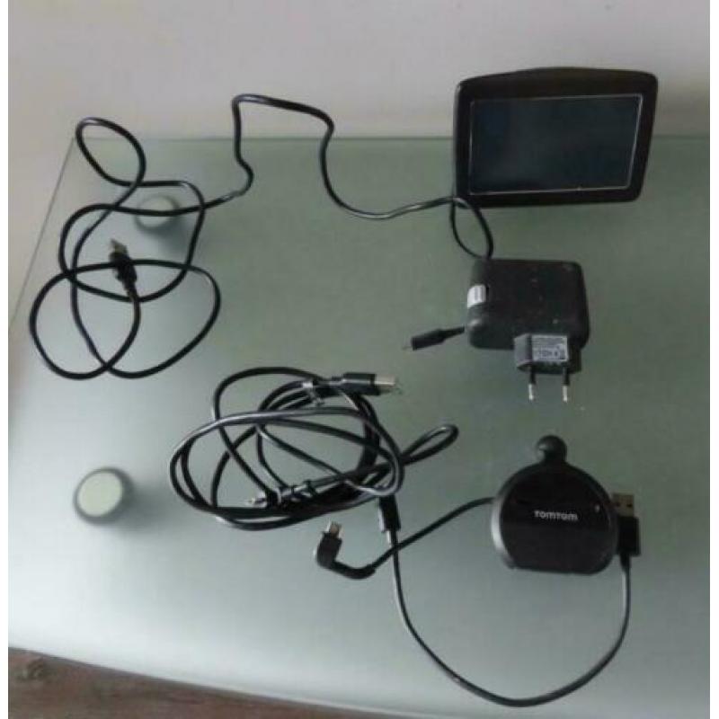 Tom Tom model 4EH44 bluetooth Europe 2012
