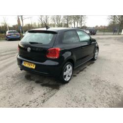 Volkswagen Polo 1.6 TDI 66KW DSG 2010 Zwart