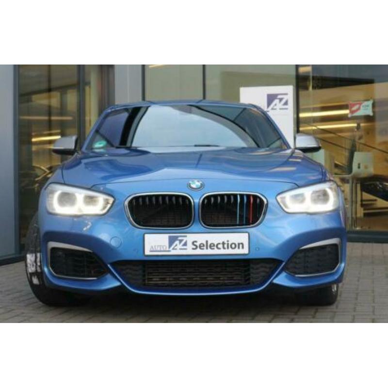 BMW 1 Serie M135i Automaat Estoril Blauw / Schuifdak