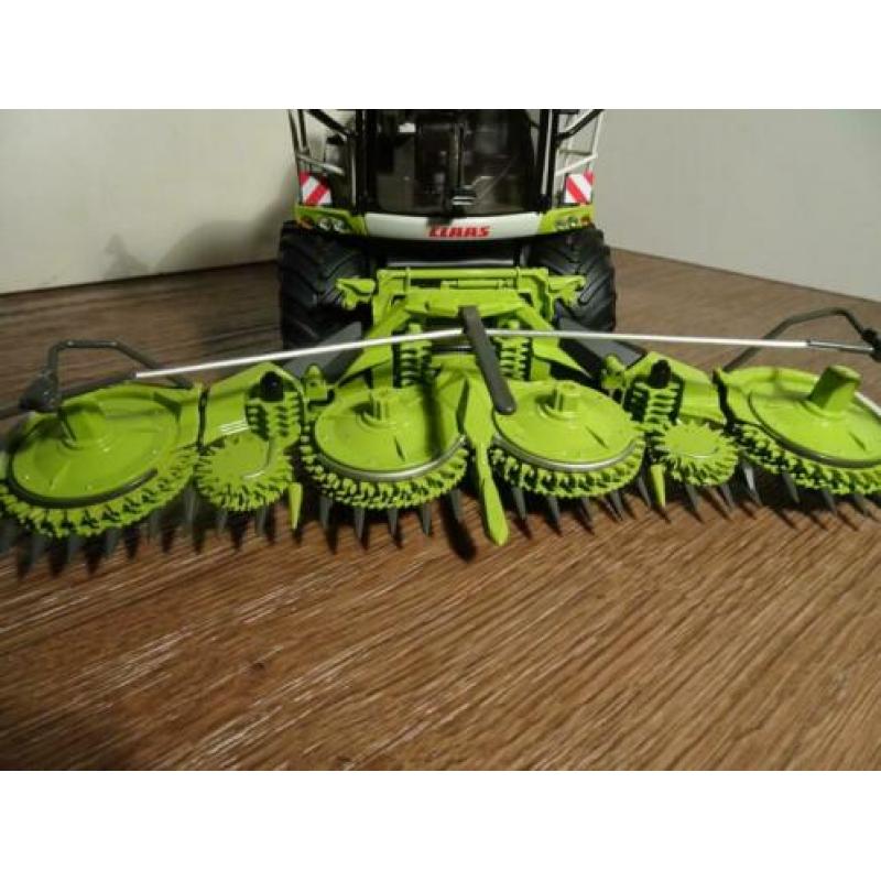 Te koop Claas Jaguar 980 Orbis 750 maisbek PU300 grasbek .