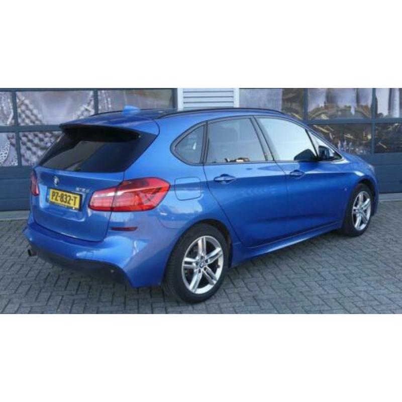 BMW 2-serie 218d XDrive M-Sport Aut ( Parkeerhulp , DAB radi