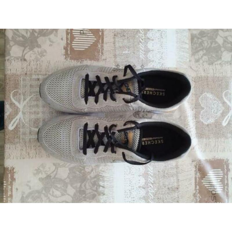 Skechers dames sneakers.