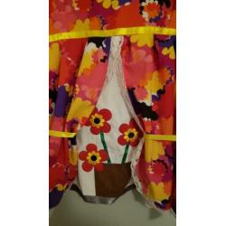 Bloemetjesgordijn leuk jurkje carnaval. Maat Xl