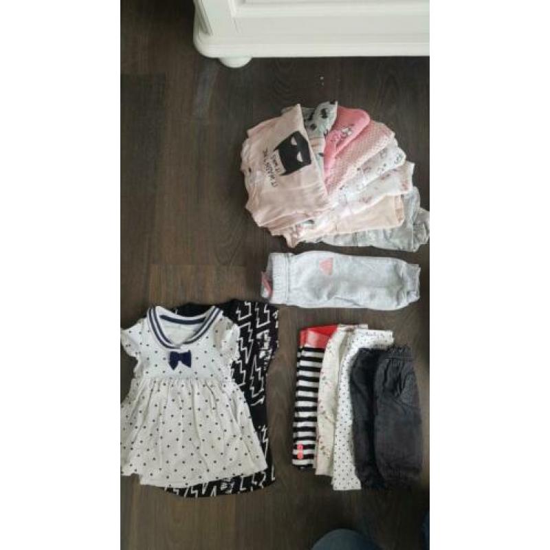 Groot pakket meisjes kleding maat 50-56