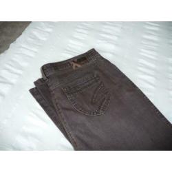 Long sjaal Brax bruine broek mt.42 + Mac bruine broek mt.44