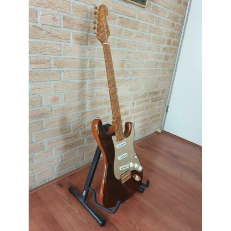 Fender Stratocaster Artisan