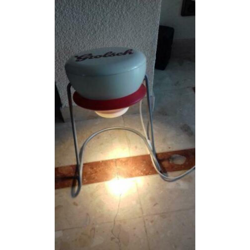 Grolsch schemerlamp in de vorm van een bierfles dop
