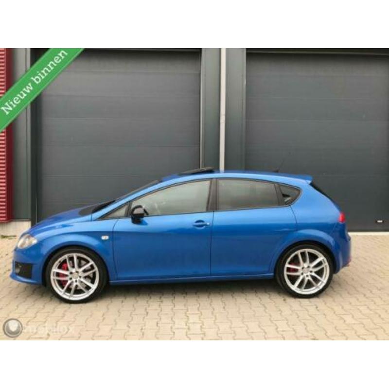 Seat Leon 2.0 TFSI Cupra R 265PK Xenon/Dak/Navi/19 inch