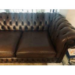 Chesterfield bank set bruin twee sits en een drie sits