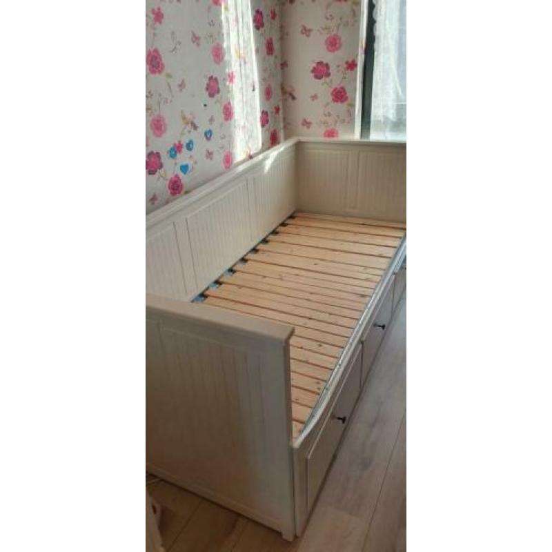 hemnes ikea bed 80x200